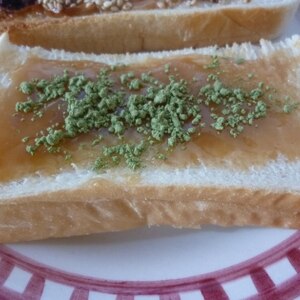生姜ピリッと♡ピーナッツクリームと青汁トースト